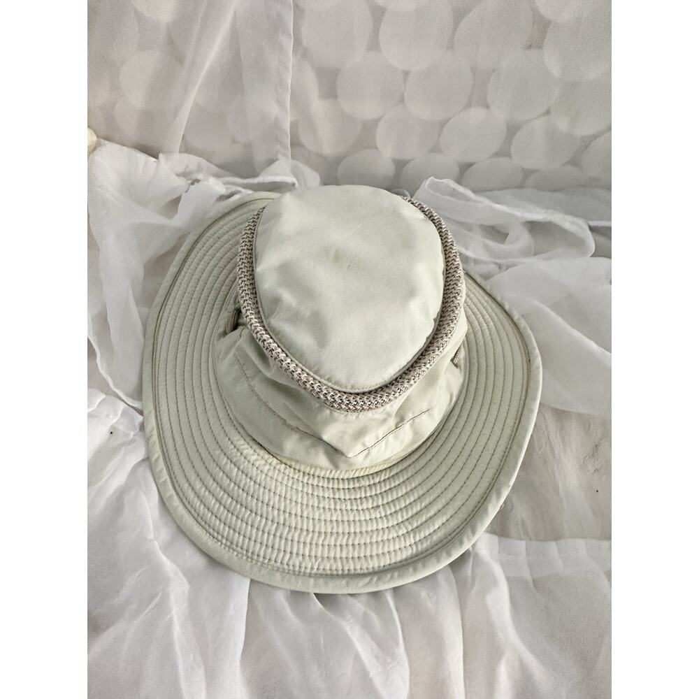 Tilley Endurables The Airflo Sun Hat LTM6 Khaki Green Canada Size 7 1/8 UPF 50+